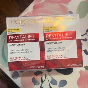 L'Oréal Moisturizer Revitalift Moisturizer SPF 25 Bundle of two 1.7 oz Each NWT